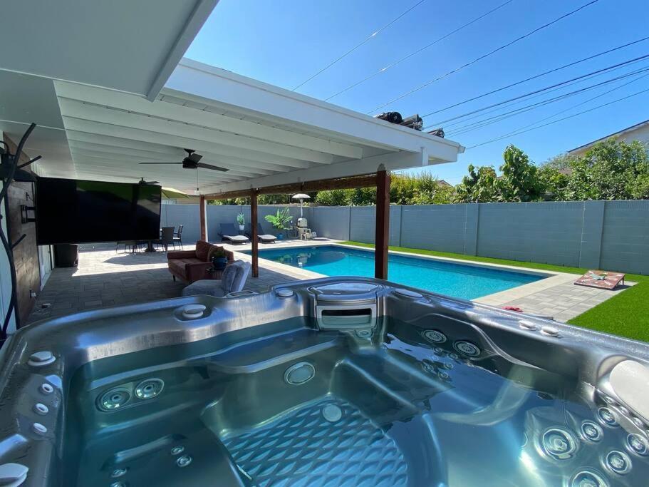 Huntington Beach, Ac, Pool, Hot Tub, Detached Office, Close To Beach, Outside Entertaining Area Bagian luar foto