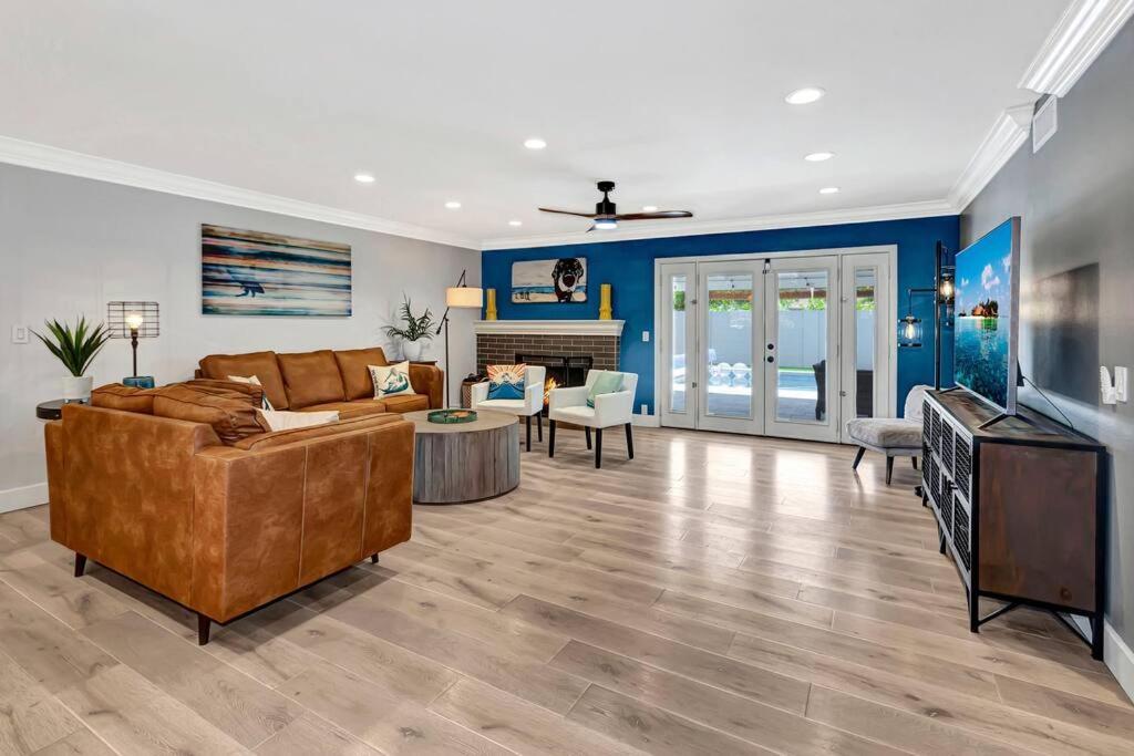 Huntington Beach, Ac, Pool, Hot Tub, Detached Office, Close To Beach, Outside Entertaining Area Bagian luar foto