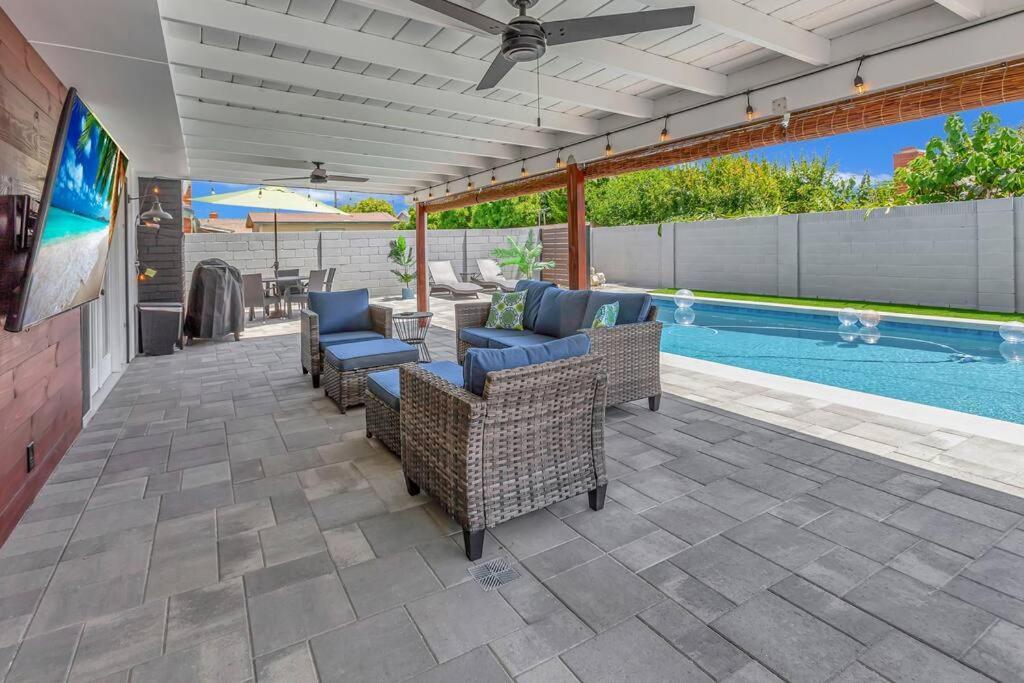 Huntington Beach, Ac, Pool, Hot Tub, Detached Office, Close To Beach, Outside Entertaining Area Bagian luar foto